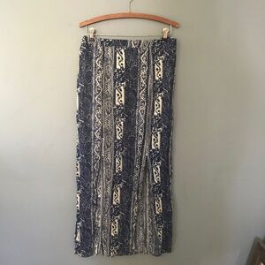 Vintage American eagle slit skirt  size 10